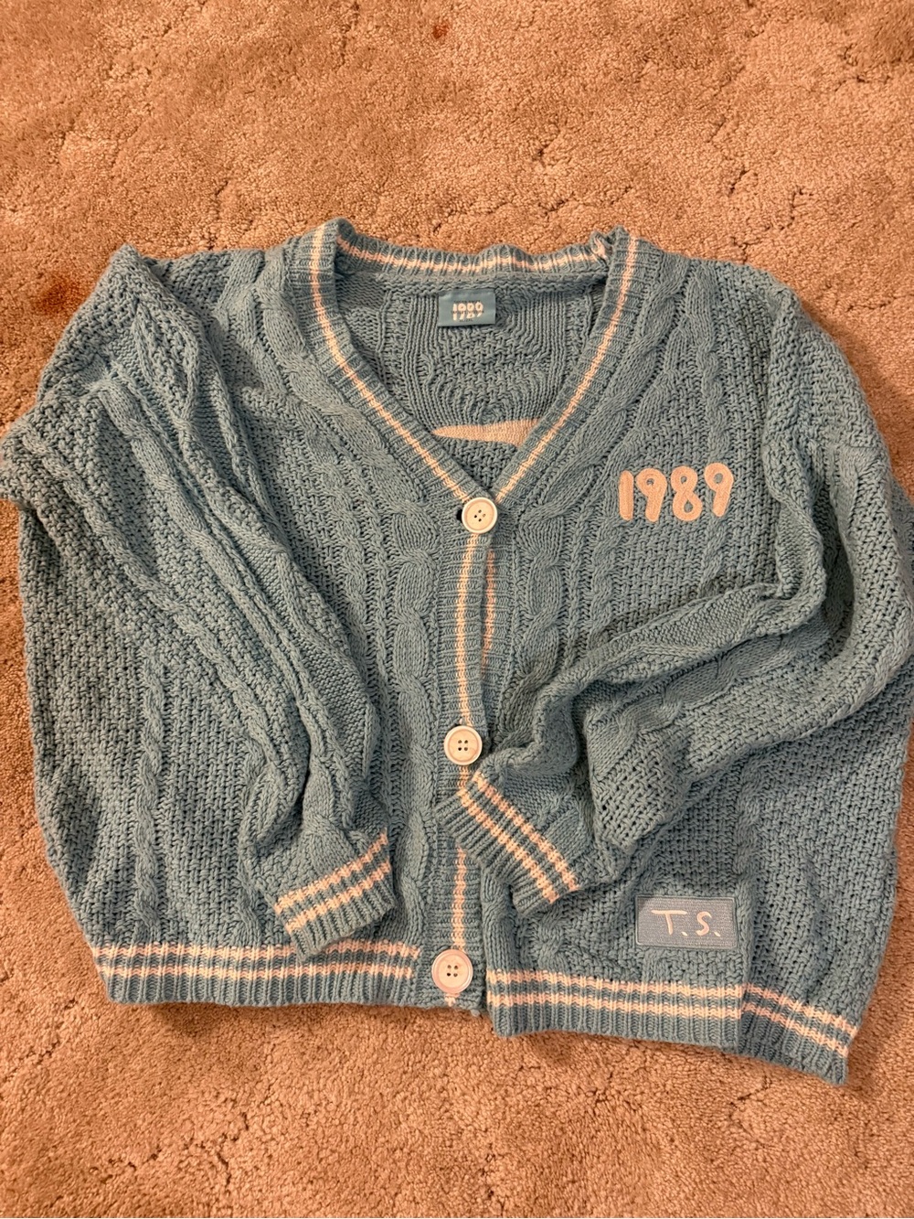 Taylor Swift 1989 cardigan